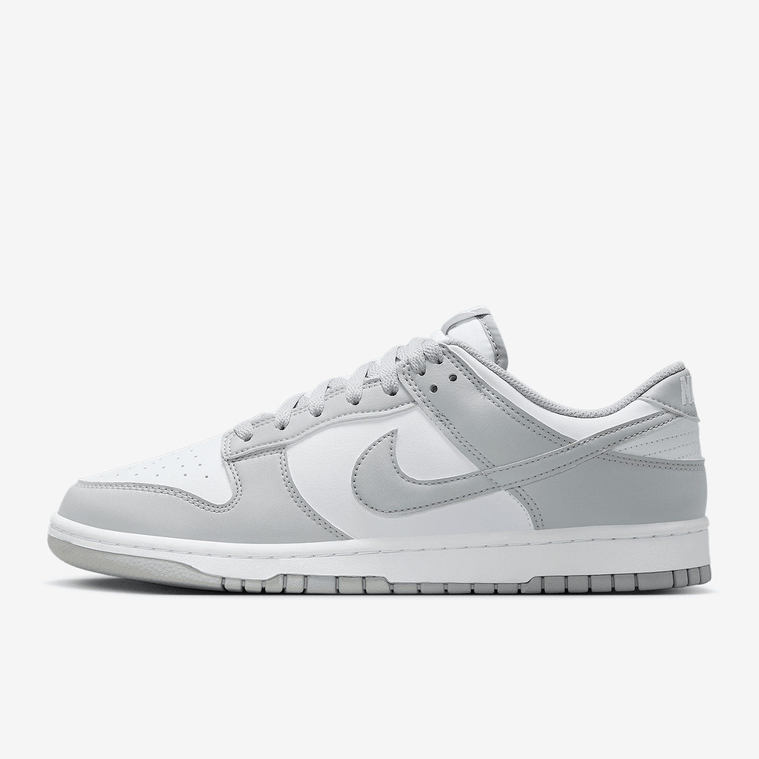 Nike Authentic Dunk Low Retro  - đánh giá và giá Men Shoes On Sale Nike